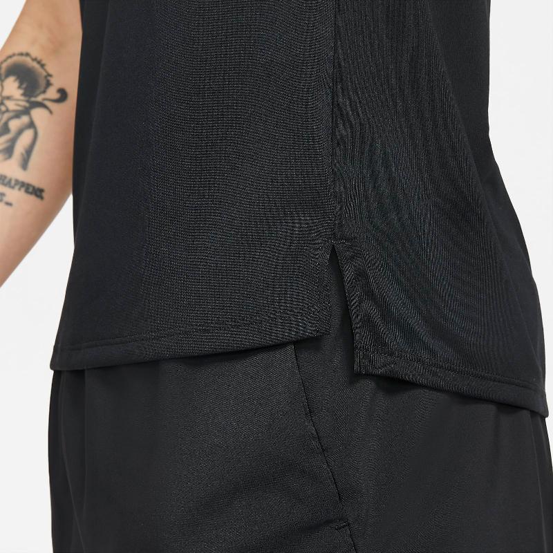 Nike èå¿ Rise 365 ç·æ¬¾ é» ç¡è¢ å°å¾ åå è·æ­¥ æ¢è· éæ°£ è¼é CZ9180-010 - PChome 24hè³¼ç©